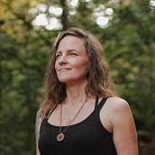 Yogakurs - Sanfte Kriegerin - Yvonne Sanders