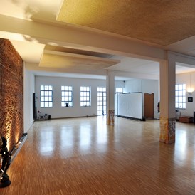 Yoga: unser schöner Yogaraum im Karolinen Viertel - Yogaraum Hamburg - Schule für dynamisches Yoga