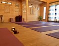 Yoga: Im Yogatempel finden verschiedene Kurse und Workshops statt - Sandra Schwardt Yoga, Meditation und Entspannung in Kellenhusen