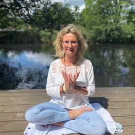 Yoga: Diana Gita - Diana Kipper Yoga