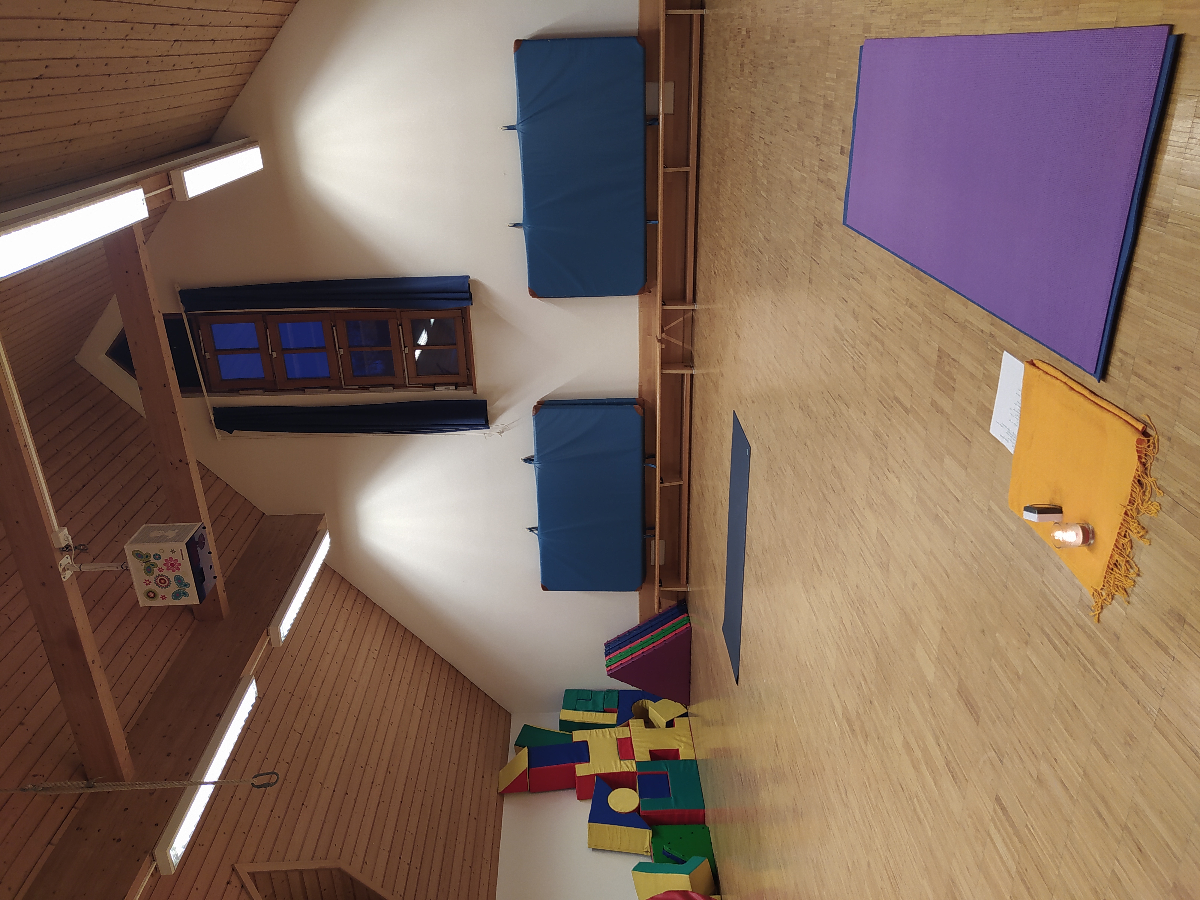 Yogakurs - Kurse für bestimmte Zielgruppen: Kurse nur für Frauen - Salzburg-Stadt (Salzburg) - Unser Yogaraum - Yoga und Musik - Yoga in Salzburg 