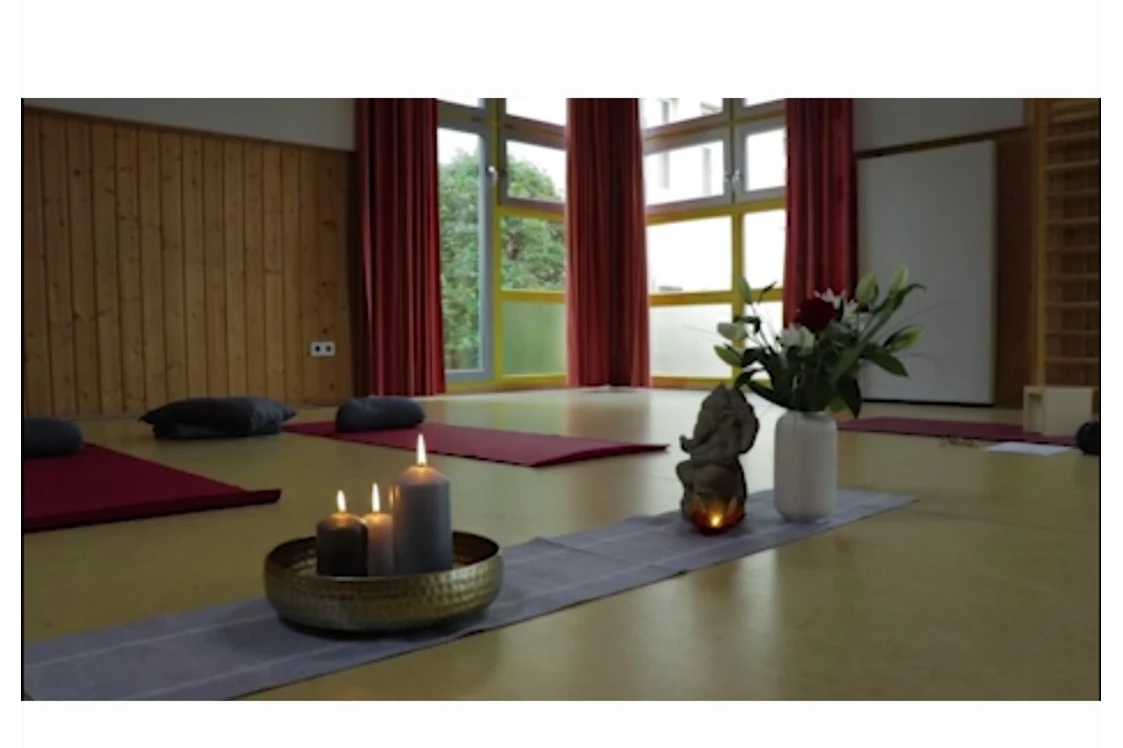 Yoga: Carola May, Felt - " YOGI IN THE HOUSE", zertifizierte Yogalehrerin