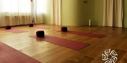 Yoga course - Münster Ost - https://scontent.xx.fbcdn.net/hphotos-xap1/v/t1.0-9/s720x720/10475681_837801116232199_7474103370842651221_n.jpg?oh=d4341c8fa7429a3242fb712315ca4421&oe=57526EAE - Maitri Yoga Studio