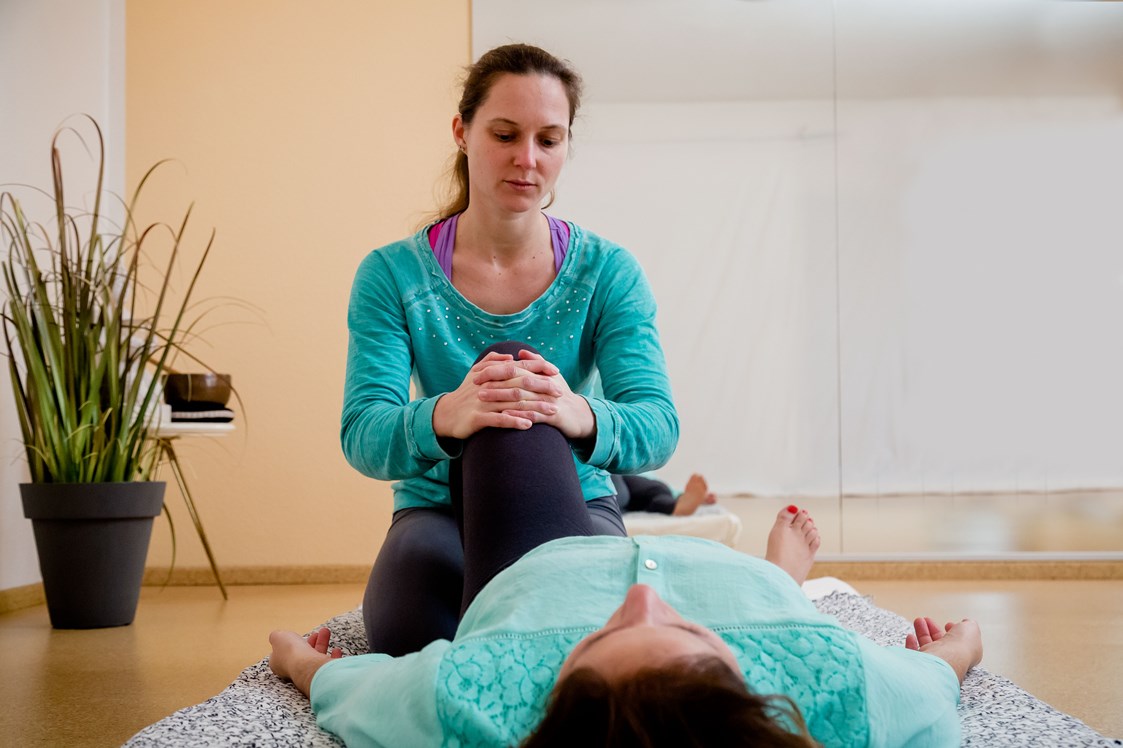 Yogalehrer Ausbildung: Aroma Thai Yoga Massage
