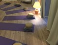 Yoga: Param Yoga Fürth; Yoga in Wohnzimmer Atmosphäre  - Param Yoga - Yoga in Fürth bei Nürnberg