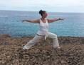 Yoga: https://scontent.xx.fbcdn.net/hphotos-xta1/t31.0-8/q81/s720x720/12030355_879274835497652_7950790787308304299_o.jpg - Arundhati Yoga