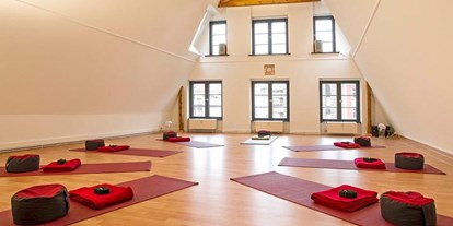 Yoga course - Rostock (Kreisfreie Stadt Rostock) - https://scontent.xx.fbcdn.net/hphotos-xfa1/t31.0-8/s720x720/10259276_1529905377336587_3523046094117814523_o.jpg - Yogaschule Christian Bender