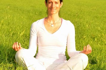 Yoga: YogaRosa Di Gaudio gibt Yoga-Klassen in der Natur . Dein Garten ist Willkommen - Yoga-Rosa  Leben in Balance  Retreat & Business Yoga-Kurse