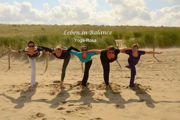 Yoga: https://scontent.xx.fbcdn.net/hphotos-xpa1/t31.0-8/s720x720/11080715_922490841114759_1154472845529795673_o.jpg - Yoga-Retreat mit Yoga-Rosa