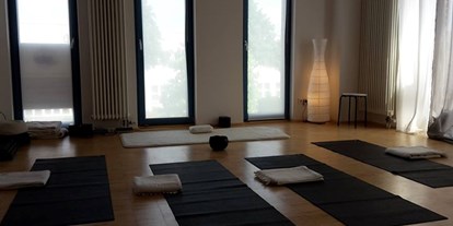 Yoga course - Steinhagen (Gütersloh) - https://scontent.xx.fbcdn.net/hphotos-xfl1/t31.0-8/s720x720/11731674_1604037939850597_5837646559293881769_o.jpg - Kundalini Yoga Werther