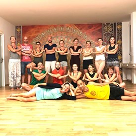Yoga: Team Glücksbringer - die glücksbringer