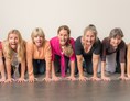 Yoga: Abschalten vom Alltag. Lasse los ... - YOGAwelten - Studios & Akademie