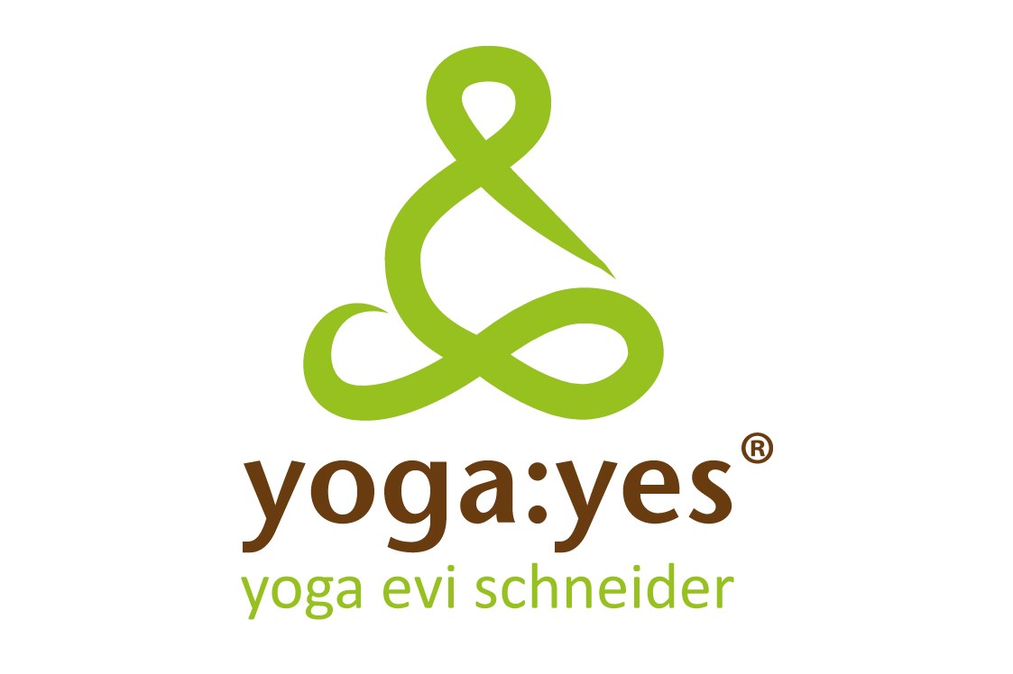 Yoga: Evi Schneider - yoga:yes - Evi Schneider - yoga:yes / E-RYT 500