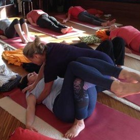 Yoga: Thai Yoga Sensitive Michaela Wittmann Yoga, Ayurveda & Reisen