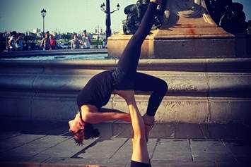 Yoga: Acro-Yoga - Anne Lorenz @Bewegungsraum