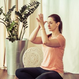Yoga: Michaela Hupf