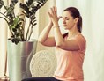 Yoga: Michaela Hupf