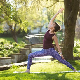 Yoga: Leonore Hecker /yogaquelle paderborn