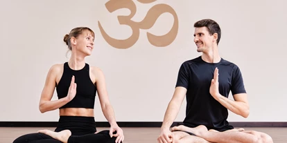 Yoga course - geeignet für: Anfänger - Balingen - Schwashtanga: Schwäbisches Ashtanga Yoga bei Balingen mit Sonja und Marius - Schwashtanga - schwäbisches Ashtanga Yoga