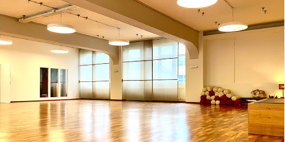 Yogakurs - vorhandenes Yogazubehör: Yogamatten - Karlsfeld - Orange Room