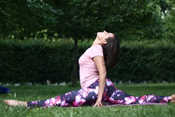 Yoga: Spagat - Yordanka Naydenova