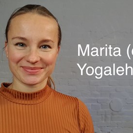 Yogaevent: Marita (deine Yogalehrerin). Ich freu mich, dich kennenzulernen! - HOME RETREAT: Ankommen. Loslassen. Leichtigkeit finden.