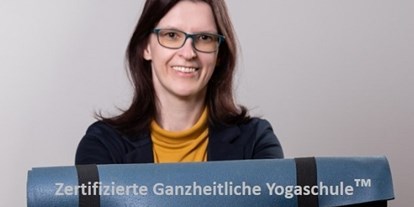 Yoga course - Vermittelte Yogawege: Hatha Yoga (Yoga des Körpers) - Süd & West Steiermark - Ganzheitliche Yogaschule™