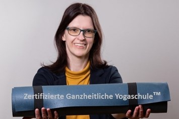 Yogalehrer Ausbildung: Ganzheitliche Yogaschule™