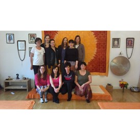 Yogalehrer Ausbildung: Yoga-Lehrerausbildung, Abschlussfoto, Klagenfurt, Yoga-Schule Kärnten - YVO Zertifizierte Yoga-LehrerIn Ausbildung 200+ Stunden