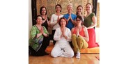 Yoga - Yoga-Lehrerausbildung, Abschlussfoto, Klagenfurt, Yoga-Schule Kärnten - Zertifizierte Yoga-LehrerIn Ausbildung 200+ Stunden
