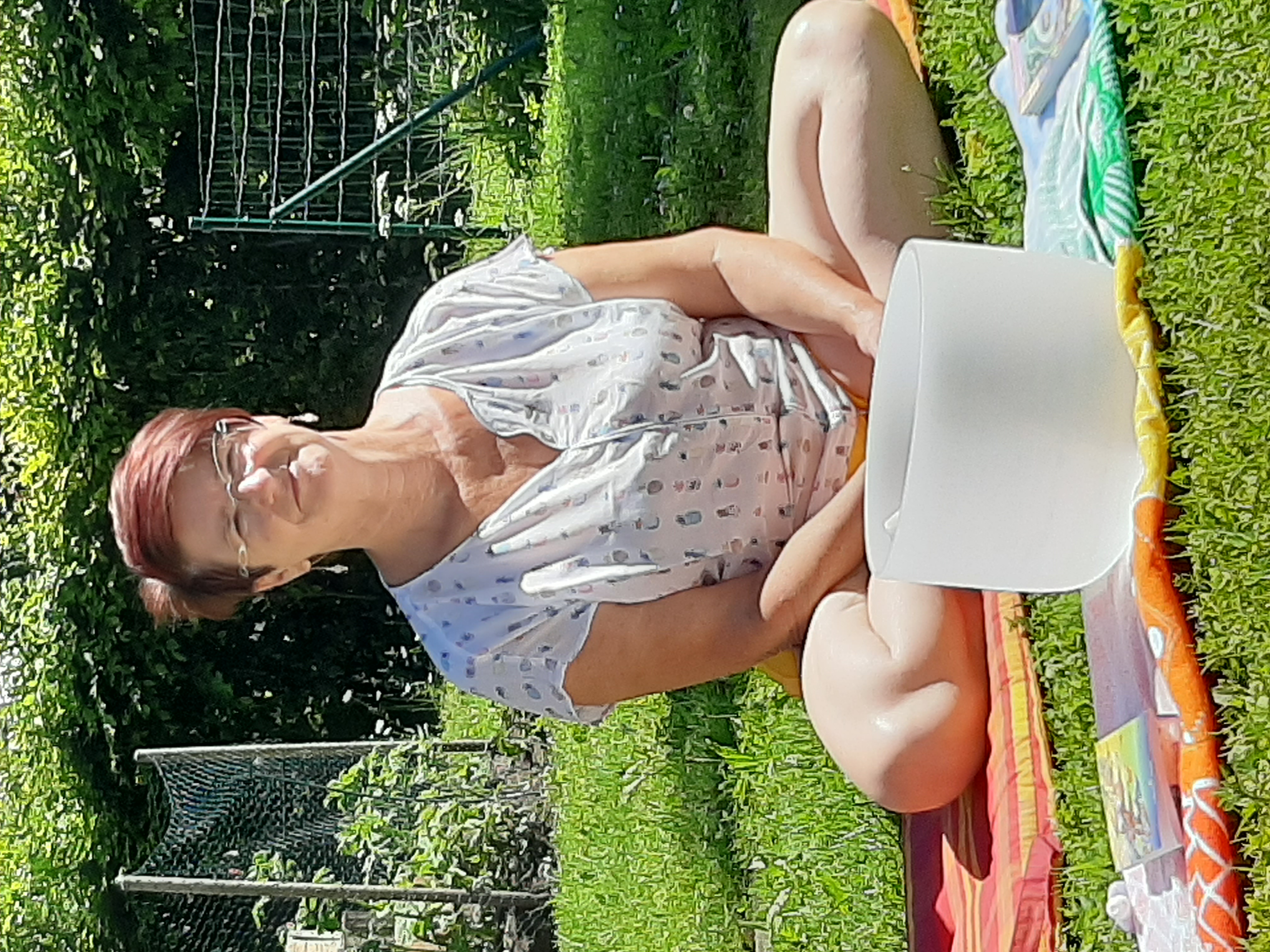 Clase de yoga - spezielle Yogaangebote: Meditationskurse - Baviera - Hatha-Yoga im Garten mit Affirmationen zu den jeweiligen Übungen und abschließender Klangschalen-Meditation - Yogaschule & Energiezentrum Mathilde Voglreiter