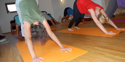 Yoga course - Donauraum - https://scontent.xx.fbcdn.net/hphotos-xaf1/t31.0-8/s720x720/468698_312629438803101_778441616_o.jpg - abhy?saYOGA