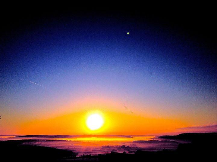 Yogakurs - Heideck - https://scontent.xx.fbcdn.net/hphotos-xap1/t31.0-8/s720x720/176806_418574981531352_97614088_o.jpg - YOGA Schulhaus am Schloßberg