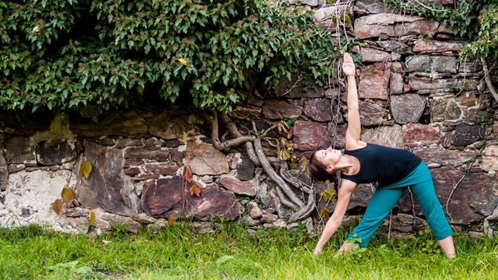 Yoga course - Lower Austria - https://scontent.xx.fbcdn.net/hphotos-xpf1/t31.0-8/s720x720/12615755_1064255746929454_5765918606577804508_o.jpg - Yogahoch8