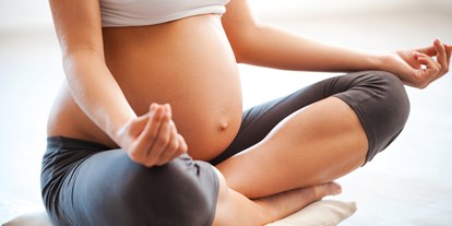 Yoga - Baden-Württemberg - Yoga in der Schwangerschaft - Hatha Yoga in der Schwangerschaft mit Klangschalen