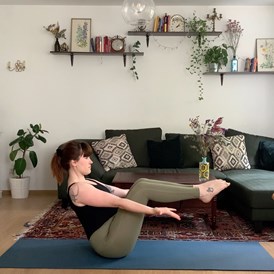 Yoga: Online: Hatha Flow for all bodies