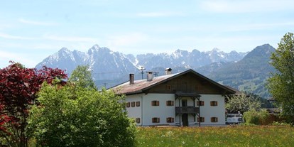 Yogakurs - Wilder Kaiser - https://scontent.xx.fbcdn.net/hphotos-xpf1/t31.0-8/s720x720/903564_659191077480273_472523725155935732_o.jpg - Kapshof - Das Yogahaus in Tirol