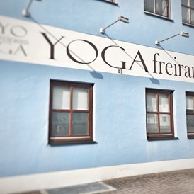 Yoga: YOGA freiraum Aussenansicht - YOGA freiraum