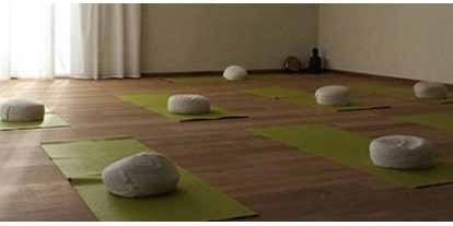 Yoga course - Salem (Bodenseekreis) - https://scontent.xx.fbcdn.net/hphotos-xaf1/v/t1.0-0/p200x200/11209592_942473499137114_934912733699820780_n.jpg?oh=45796493e6c788619b4f2ddc39a980f8&oe=57813648 - Yoga In Markdorf