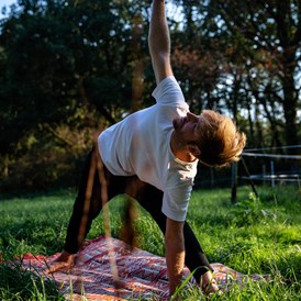 Yoga: Hatha Yoga - Ma Loka Yoga