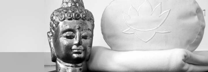 Yoga: https://scontent.xx.fbcdn.net/hphotos-xla1/v/t1.0-9/10500427_717608685022924_5932354297492038391_n.jpg?oh=e8498c46a0cc4cab3479d766993e90ea&oe=5783F349 - Innside Yoga