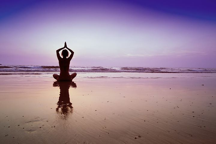 Yoga: https://scontent.xx.fbcdn.net/hphotos-xal1/t31.0-0/p480x480/1490899_478185422290977_147121618_o.jpg - Der Yogaraum