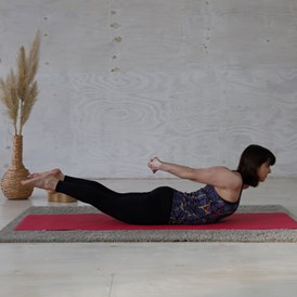 Yoga: Einfache Yogahaltungen mit großer Wirkung. - Yoga bei HANSinForm - Nadine Hans