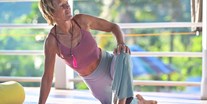 Yoga - vorhandenes Yogazubehör: Decken - 200h Multi-Style Yogalehrer Ausbildung